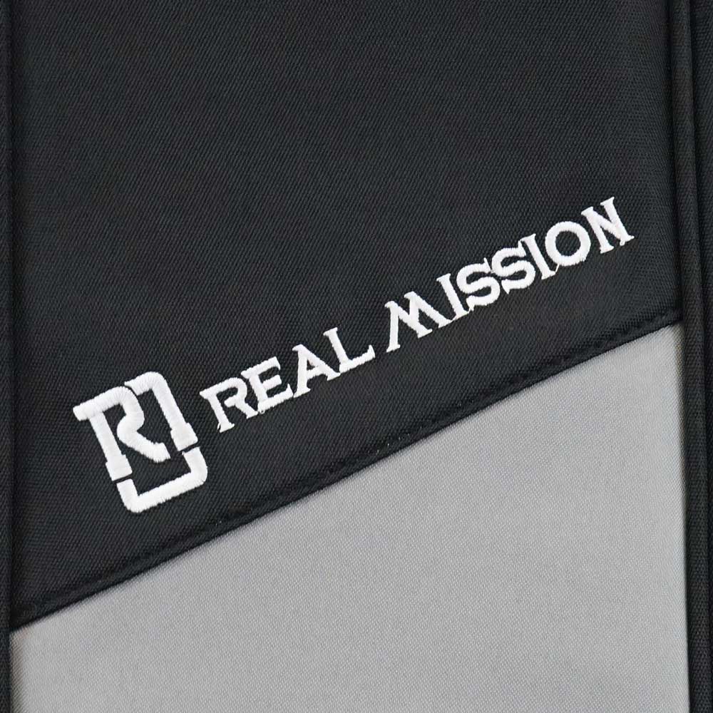 REAL MISSION（リアルミッション） 防水 ギグバッグ ケース 正面 ロゴ拡大